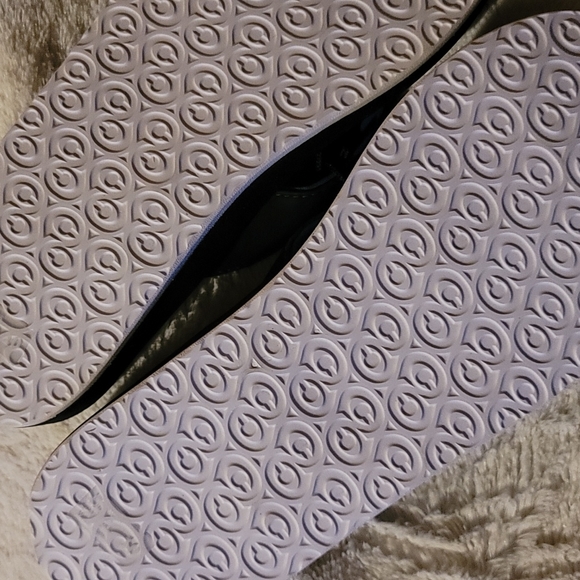 Sticky bumps - Picture 7 of 8